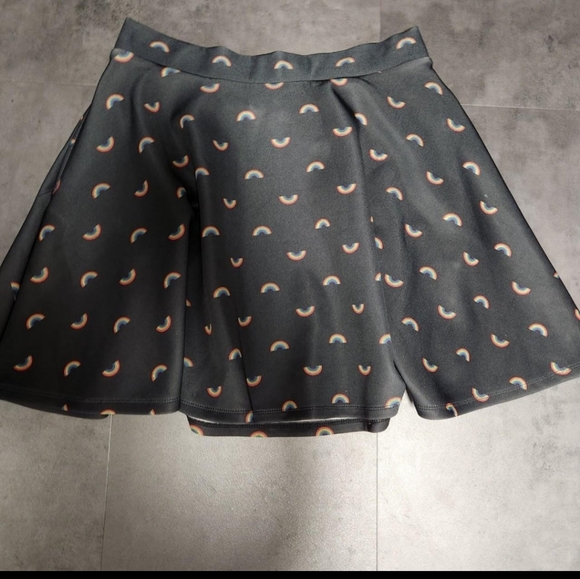 Rainbow skirt - Picture 1 of 4
